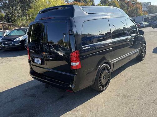 2018 Mercedes-Benz Metris Base