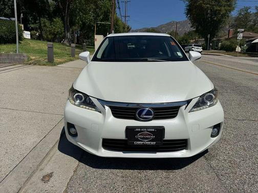 2011 Lexus CT 200h Base