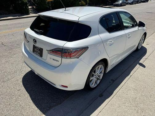2011 Lexus CT 200h Base