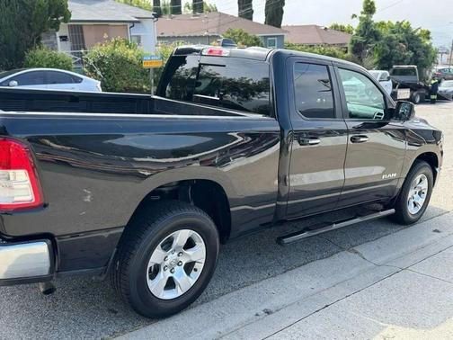 Diamond Black Crystal Pearlcoat 2020 RAM 1500 Big Horn/Lone Star