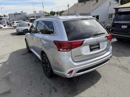 2018 Mitsubishi Outlander PHEV GT
