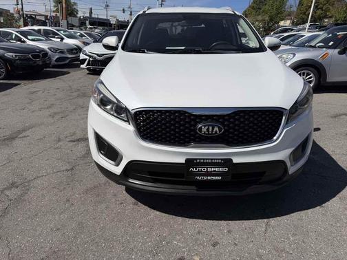 2017 Kia Sorento LX