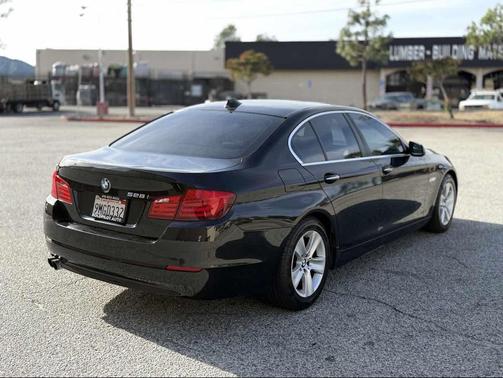 2011 BMW 528 528i