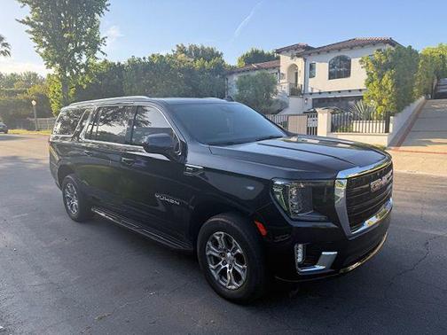 2023 GMC Yukon XL SLE
