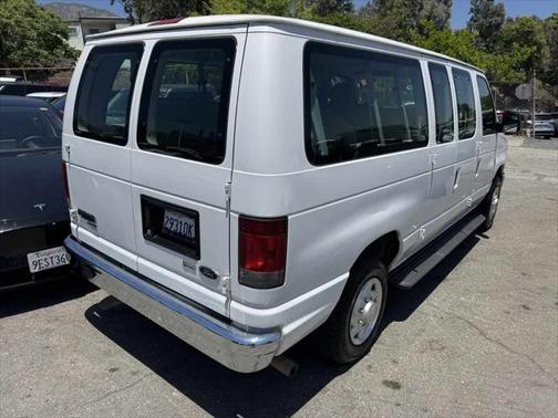 2011 Ford E350 Super Duty XLT