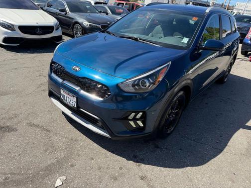 Deep Cerulean 2020 Kia Niro LX