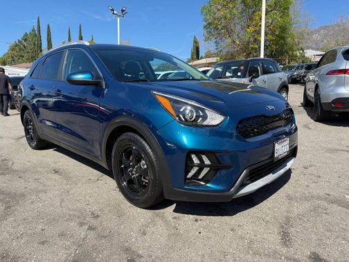Deep Cerulean 2020 Kia Niro LX