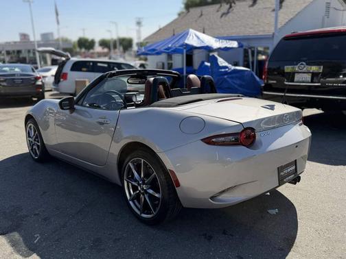 2022 Mazda MX-5 Miata Grand Touring