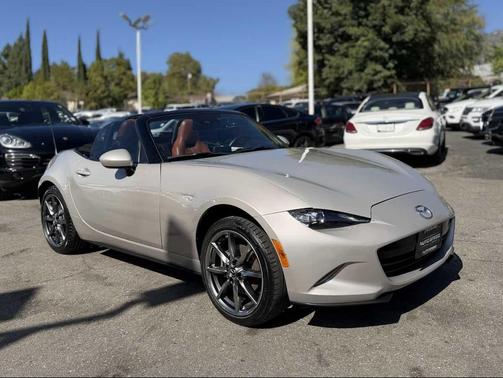 2022 Mazda MX-5 Miata Grand Touring