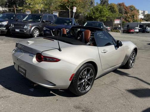 2022 Mazda MX-5 Miata Grand Touring