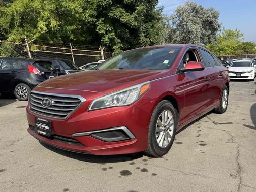 2016 Hyundai SONATA SE