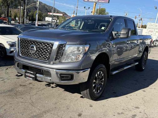 2017 Nissan Titan XD SV