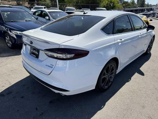 2018 Ford Fusion Hybrid SE