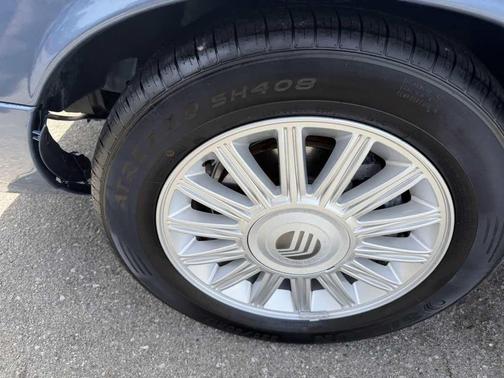 2010 Mercury Grand Marquis LS (Fleet Only)