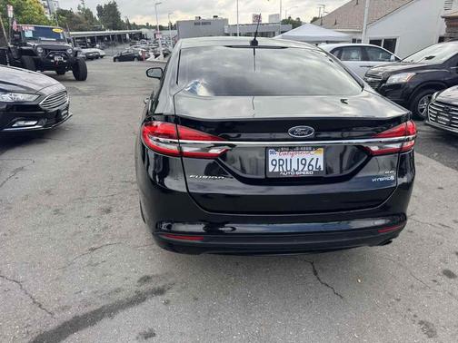 2018 Ford Fusion Hybrid SE