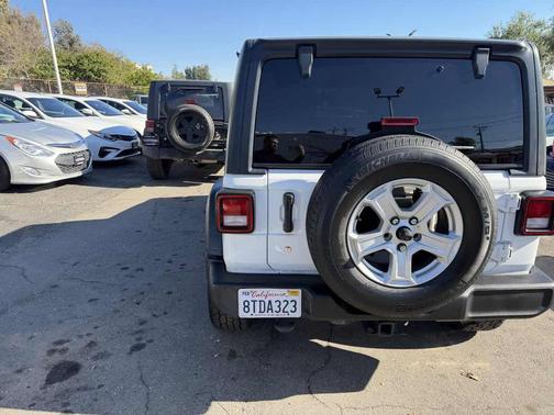 2018 Jeep Wrangler Unlimited Sport