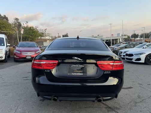2017 Jaguar XE 35t Premium
