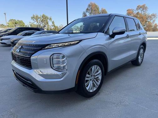 2022 Mitsubishi Outlander ES 2.5 S-AWC