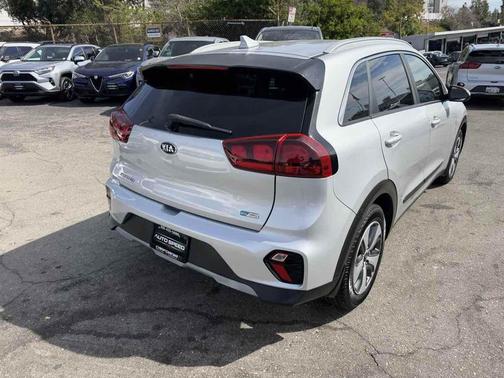 2020 Kia Niro LX
