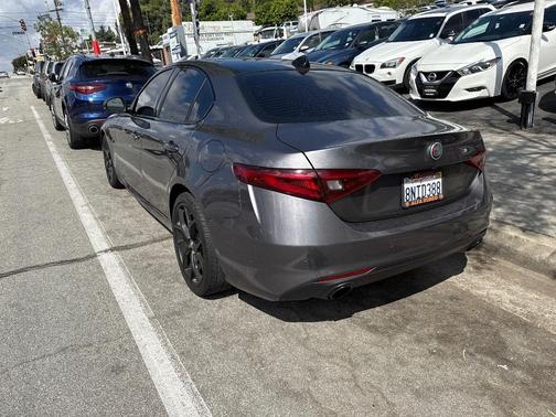 2019 Alfa Romeo Giulia Base
