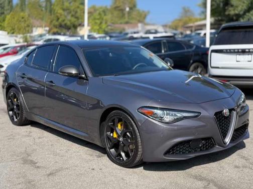 2019 Alfa Romeo Giulia Base