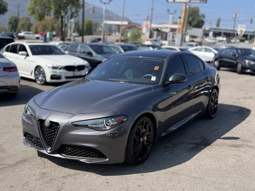 2019 Alfa Romeo Giulia Base