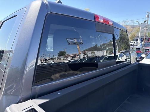 Granite Crystal Metallic Clearcoat 2014 RAM 1500 Laramie