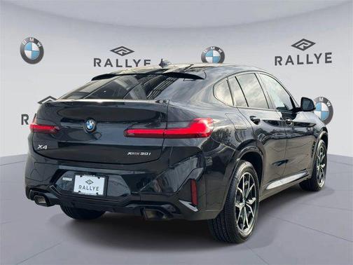 2023 BMW X4 xDrive30i