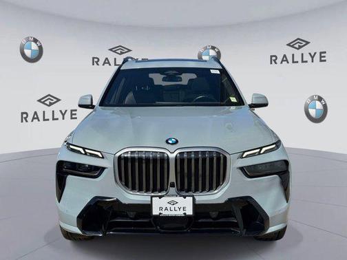 Brooklyn Grey Metallic 2024 BMW X7 xDrive40i