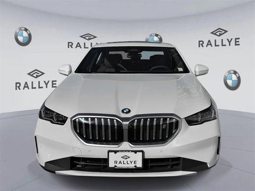 2025 BMW i5 xDrive40