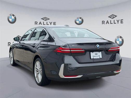 2025 BMW 530 i xDrive