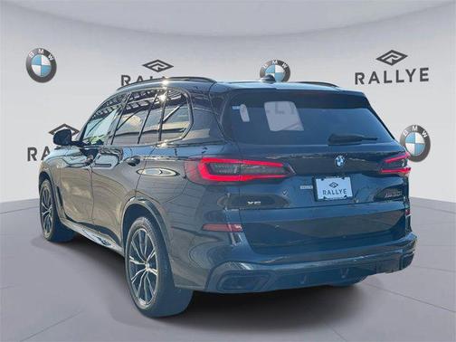 2022 BMW X5 M50i