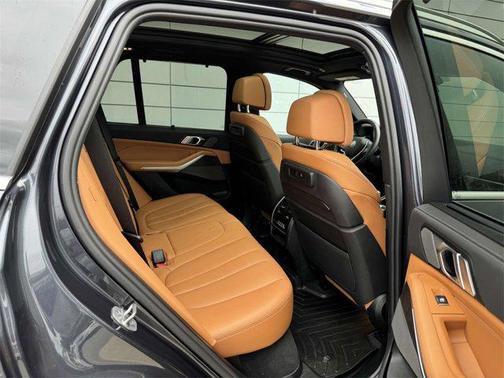 2022 BMW X5 PHEV xDrive45e