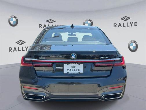 2022 BMW 750 i xDrive