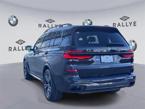 2025 BMW X7 M60i