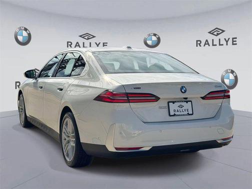 2025 BMW 530 xDrive