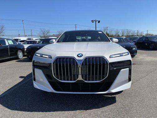 2024 BMW 760 xDrive
