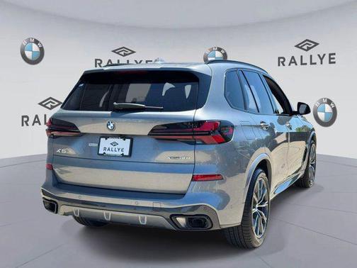 Skyscraper Grey Metallic 2024 BMW X5 xDrive40i