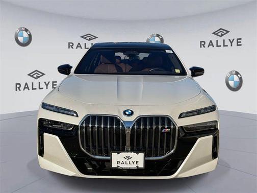 2024 BMW i7 M70