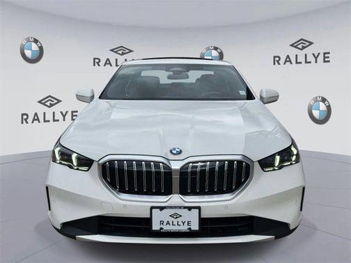 2025 BMW 530 i xDrive