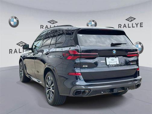 2025 BMW X5 M60i
