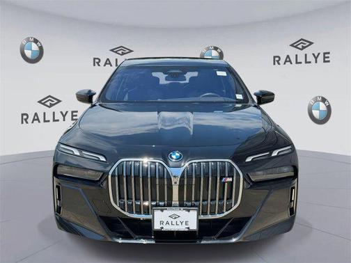 2024 BMW i7 M70