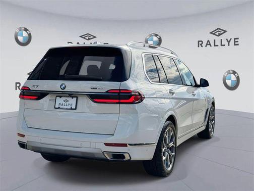 2025 BMW X7 xDrive40i