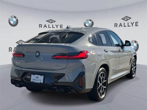 2023 BMW X4 xDrive30i