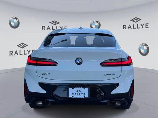 2023 BMW X4 xDrive30i