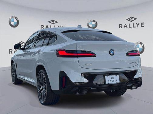 2023 BMW X4 xDrive30i