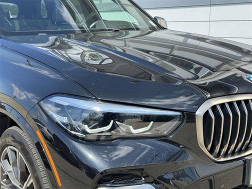 2022 BMW X5 M50i
