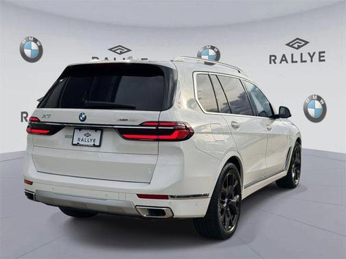 2025 BMW X7 xDrive40i