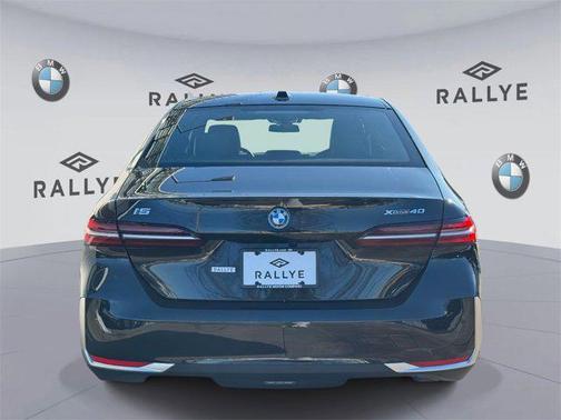 2025 BMW i5 xDrive40