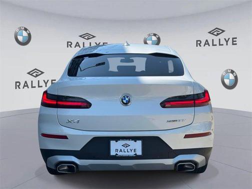 2024 BMW X4 xDrive30i